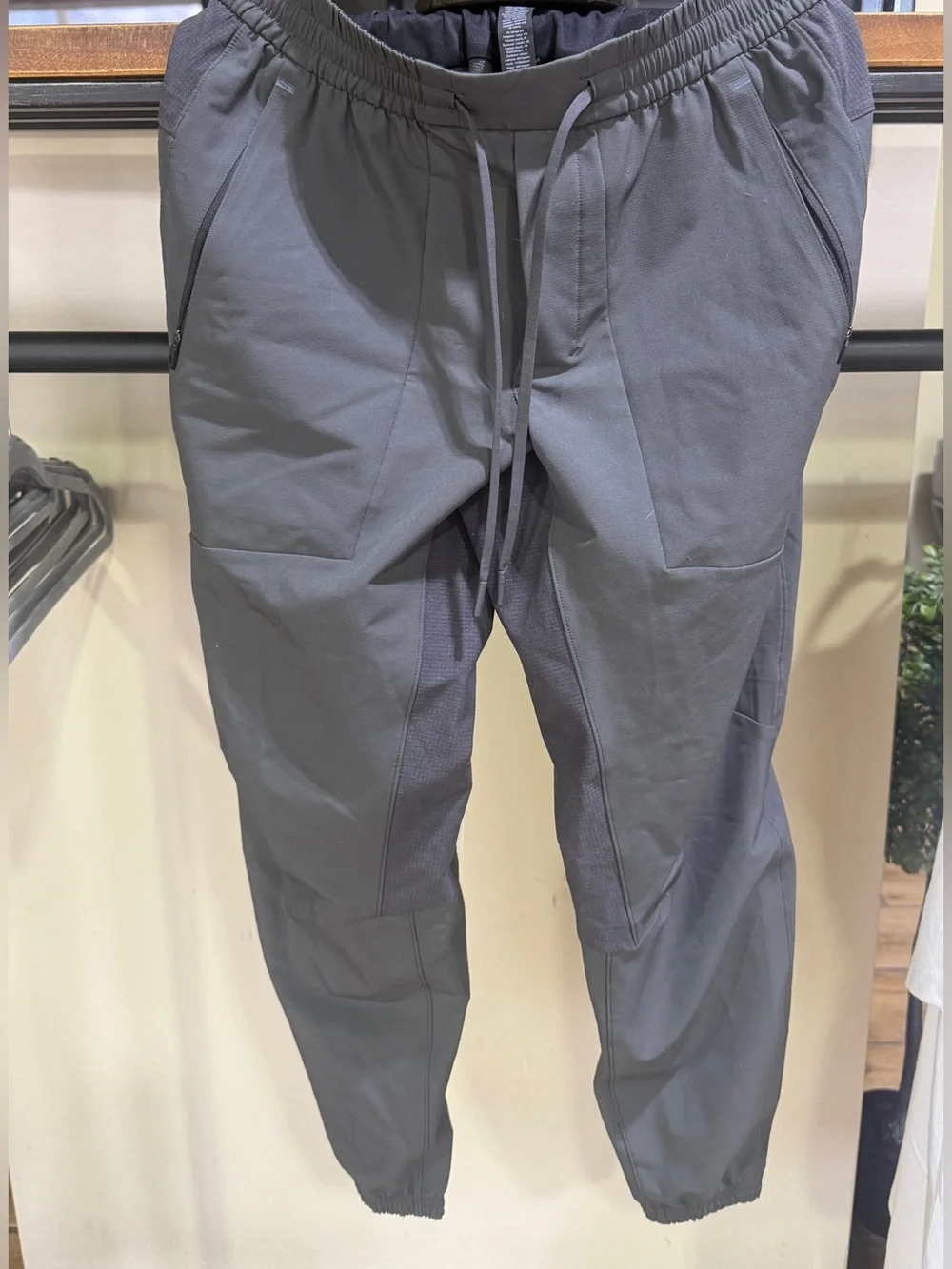 Lulu lemon Men's Dark Gray Athletic Jogger Pants
